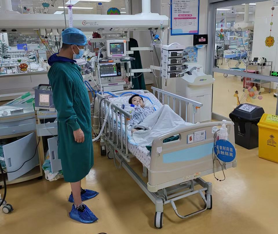 玉环市跨省救护车出租公司